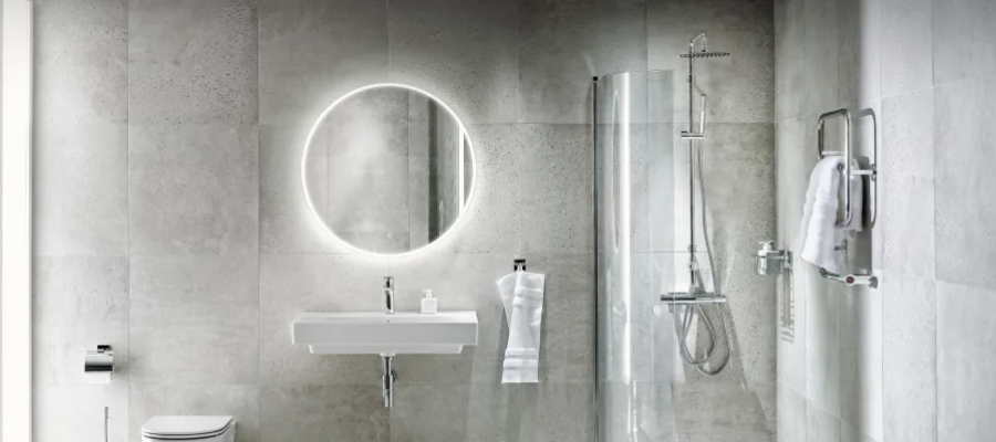 Bliss spegel med infälld LED-belysning.